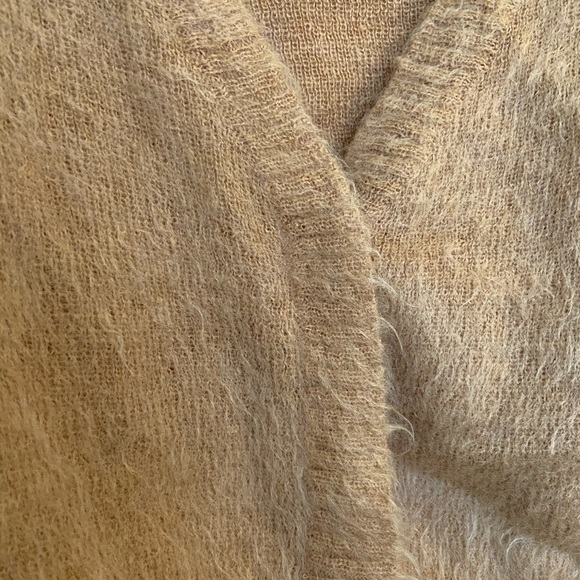 Cropped Cardigan - Picture 4 of 5